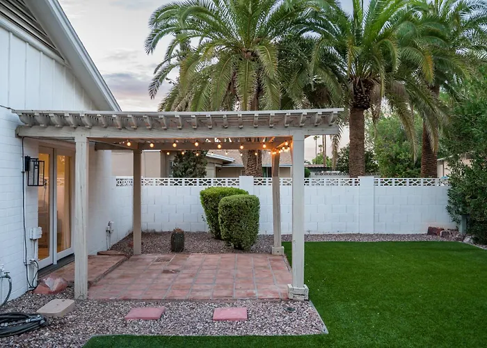 Holiday home Modern Retreat With Pool Fire Pit Outdoor Living Scottsdale